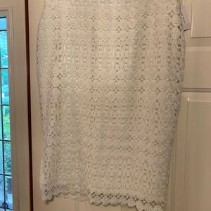 Elegant White Lace Pencil Skirt